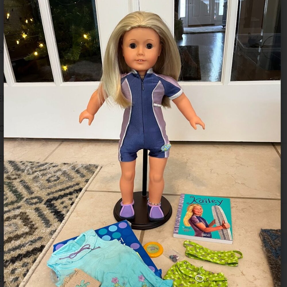 RETIRED American Girl doll Kailey Hopkins + outfit &book - Excellent Condition
